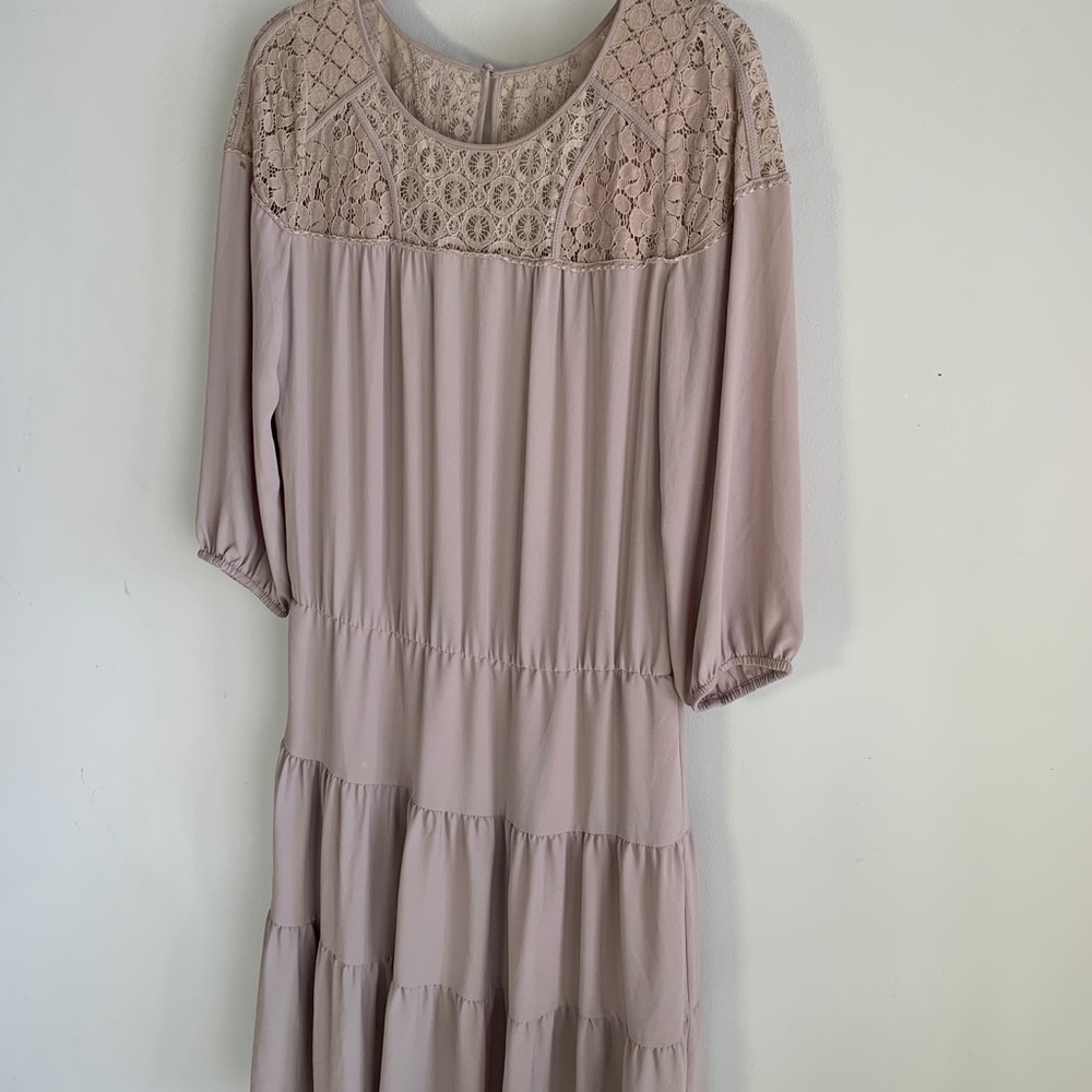 BCBG Tiered Lace Detail nude Oatmeal color dress with 3/4 Sleeve